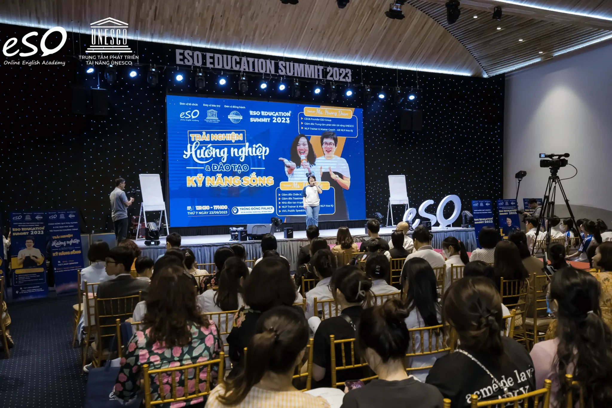 Tiếng anh trực tuyến ESO